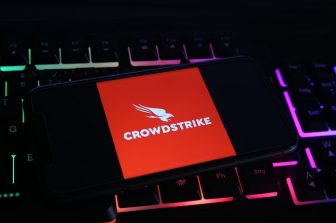 CrowdStrike Lowers Forecasts Amid Windows Outage Impact