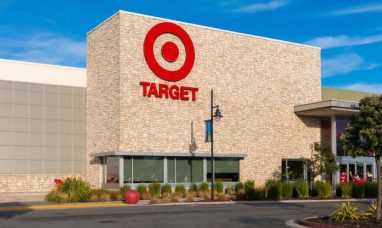 Target Q2 Earnings Beat Estimates, Comps Up Year-Over-Year