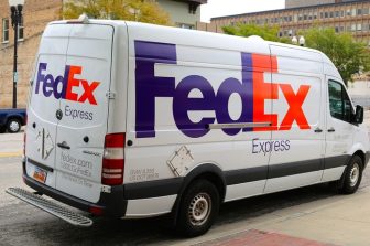 FedEx Expands E-Commerce with AI Robotics Investment