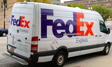 FedEx Expands E-Commerce with AI Robotics Investment