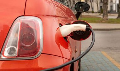 Canada Drives Innovative Technology to Reduce Emissions From Commercial Transportation Fleets