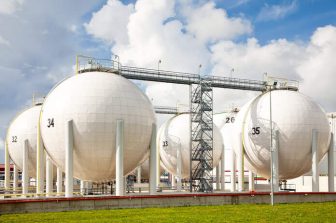 LONGi Hi-MO 9 Ice-Shield Modules: The Solid “Armor” for PV Plant Safety
