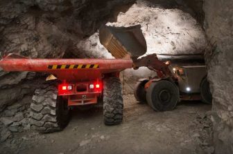 Huntsman Announces Executive Officer Changes