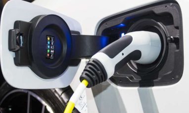 Polaris Expands Vehicle Lineup in Call of Duty®: Warzone Season 01 with RZR Pro R 4 and Sportsman XP 1000