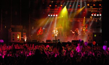 transcosmos and V, Inc. launch metaverse creator services for VRChat via Geek Jack, transcosmos’s cross-bor...