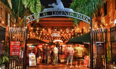 Omni Consumer Products Welcomes 10-Foot RoboCop Statue to Detroit, Marking 20 Years of Artistic Defictionalization