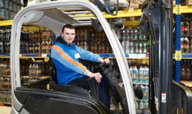 STARTRADER Announced as Official Partner of the Porsche Carrera Cup Middle East